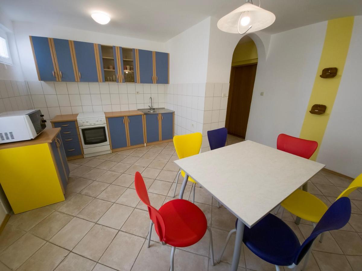 Apartments Cacija Трогир Екстериор снимка